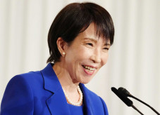 【ネット騒然】高市首相が米国晩餐会で踊り叫んでる凄い写真「ＡＩ加工と思ったら」→米ホワイトハウス公式に掲載される　驚き「フェイクじゃないの？」「どういう状況？」「何してるの？」