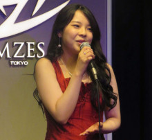 【芸能】 母親は「やじうまワイド」「トゥナイト」に出演…ミュージカル女優大山杏珠が赤坂で全10曲熱唱