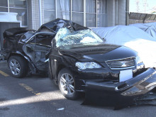 【名古屋】右側面がメチャクチャに…無免許の19歳男性が運転する車が街路灯に衝突 男性が死亡し助手席の高校生もケガ