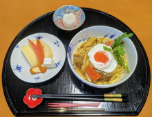 小林よしのり「高市は最強。一人のスターがいれば民主主義の結果は総取り。ヒトラーがそうだった。野党に“男女公平の女のスター”が出たら“男尊女卑の女のスター”高市自民と戦えるし、首相になれば日本が甦える」