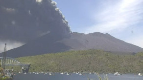 【鹿児島】桜島が爆発　噴煙3400メートル　火山灰は垂水・鹿屋方向へ