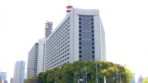 【東京】小学校教諭の男（24）逮捕　「こっちにおいで」と女子高校生狙い路上で下半身露出か　警視庁