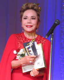 【芸能】デヴィ夫人「核保有」巡り明言「核を持たない国は核保有国に侵略される危険は明白」