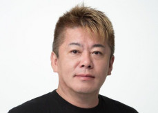 【芸能】堀江貴文氏、板野友美への批判に私見「貧乏人の僻み的なものはある」炎上は「1カ月もすれば落ち着く」