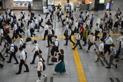 【経済】政治圧力緩み、競争一服　最低賃金、全地域で上げ幅縮小