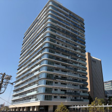 【経済】「一生、銀行の奴隷」「バカが組むもの」片山財務相も懸念する“50年住宅ローン”は破滅への入口か、それとも若者の希望か