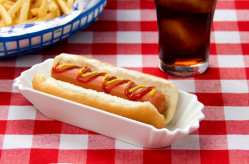 【新研究】ソーセージなど加工肉の習慣的な摂取、たとえ少量でもがんや糖尿病のリスク増大