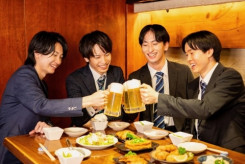 【物議】「女性同士、子ども連れはお断り」居酒屋の張り紙が物議、飲食店の入店拒否はどこまで許される？