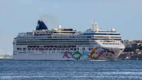 【旅】ヌーディストのためのクルーズ船  「裸の楽園」の旅、ヌードクルーズ船が米マイアミから出航へ　来年２月