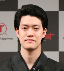 「余程のことがない限り飛ばない」粗品のダービー予想に「胸騒ぎがする」「捏造してるくらい馬券を外す男」