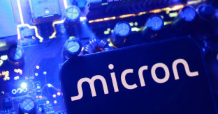 【半導体メモリー】米マイクロン・テクノロジー、3〜5月の決算は、純利益が前年同期比15倍の4兆6000億円、株価16%急騰