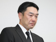 【年頃な娘温かく見守って】辞任した巨人の阿部慎之助監督が会見 「娘も高校３年生という年頃な子ですので、どうかみなさま、温かく見守っていただければ幸いです」