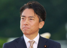 【政治】小泉進次郎大臣　ＴＶでＪＡ重鎮に「突然宇宙から来て農協潰すつもりか」と言われ→面会要求「私にモノ申したい全国の組合長さん！」