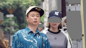 【芸能】『次長課長』河本準一「再起を支える新恋人」との手つなぎデート写真！