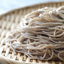 【美食】「まずは塩で食ってみなって」と店主。義両親と「蕎麦の名店」で食事会。「フツーに食べたい」嫁に義父が放った「まさか」の言葉