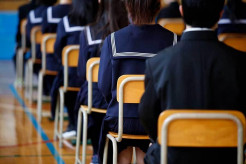 【議論】スマホトラブルは「保護者の責任」　入学式で校長がバッサリ…現場を守る“毅然姿勢”に称賛の声