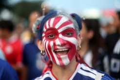 【国際】「ゴミは拾うが旭日旗は振るのか」　日本大勝の裏で韓国紙が批判　大学教授はFIFAに“告発メール送付”へ発展