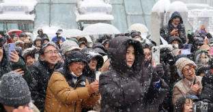 【毎日新聞】 「気絶するぐらい恐ろしい情勢調査だ」 中道改革連合、党幹部や長年議席を守ってきた大物議員も崖っぷち