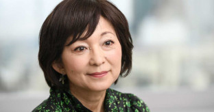 【入院中の歌手・太田裕美（６９）、一部憶測に反論】「ＳＮＳ等で私のことを、コロナワクチンのせいでガンになったなどとおっしゃっている方がいるようですが、実は私はコロナワクチンは一度も受けておりません」