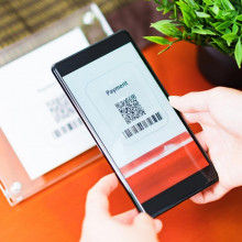 【社会】キャッシュレス決済は搾取システム！？「現金だと助かる！！」と訴える駅ビル飲食店の張り紙に賛否　公共インフラ型決済を求める主張も