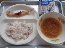 【埼玉県】“ししゃも1匹”給食に「お金払っても良いからもっと食べさせて」　保護者が疑問視、ネットも違和感続出